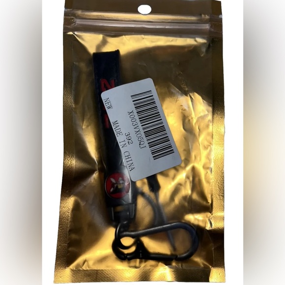 Dodge Scat-Pack 392 Key Chain Black Leather Strap Dark Gunmetal Hook Key Chain - Picture 2 of 5